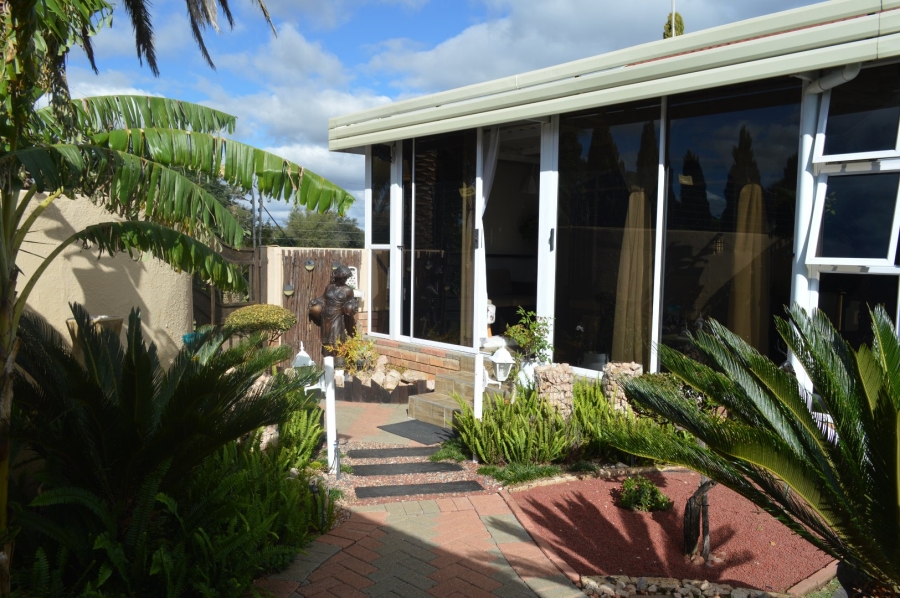 3 Bedroom Property for Sale in Meiringspark North West